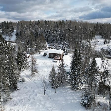 Cozy Log Cottage La Minerve المظهر الخارجي الصورة